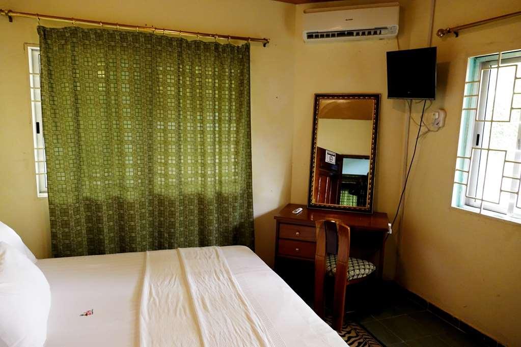 Wusum Hotel Makeni Habitación foto