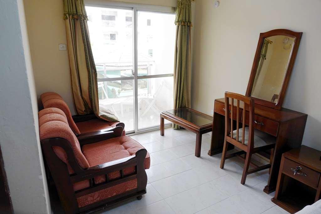 Wusum Hotel Makeni Habitación foto